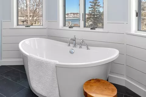 2 Breezy Point Rd, Gloucester, MA 01930 photo 21