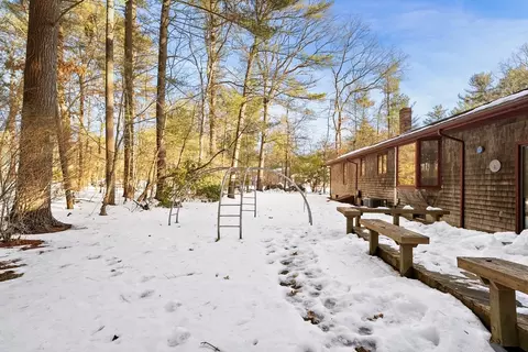 Exterior - 26 Nottingham Dr, Raynham, MA 02767 photo 5 of 7