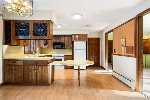 Kitchen - 26 Nottingham Dr, Raynham, MA 02767 photo 4 of 4