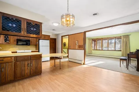 Kitchen - 26 Nottingham Dr, Raynham, MA 02767 photo 3 of 4