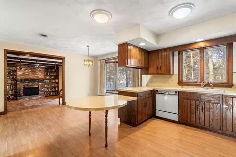 Kitchen - 26 Nottingham Dr, Raynham, MA 02767 photo 1 of 4