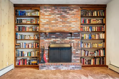 Living - 26 Nottingham Dr, Raynham, MA 02767 photo 8 of 10