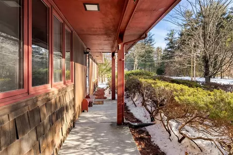Exterior - 26 Nottingham Dr, Raynham, MA 02767 photo 2 of 7