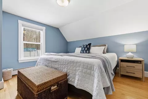 Bedroom - 32 Summer St, Georgetown, MA 01833 photo 2 of 3