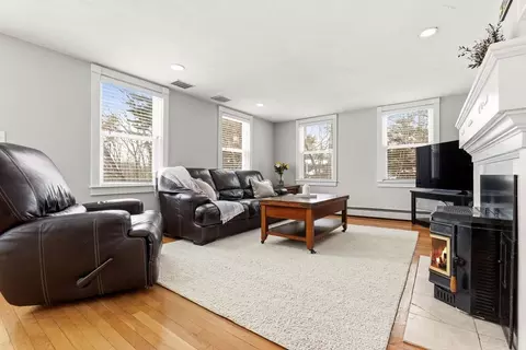 Living - 32 Summer St, Georgetown, MA 01833 photo 1 of 2