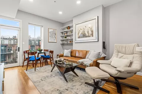 6 Yarmouth St #3, Boston, MA 02116