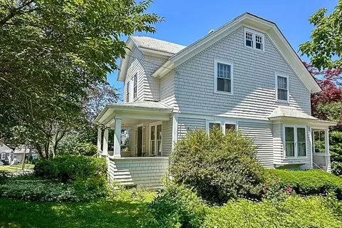 Exterior - 169 Whitmarsh Ave, Worcester, MA 01606 photo 5 of 13