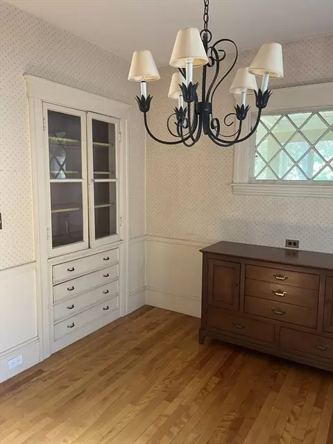 Dining - 169 Whitmarsh Ave, Worcester, MA 01606 photo 4 of 6