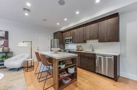 17 Vinton St #3, Boston, MA 02127