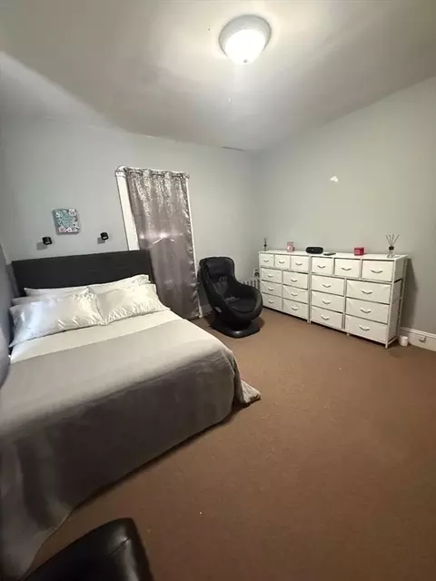 Bedroom - 31-33 Suffolk St, Springfield, MA 01109 photo 5 of 5