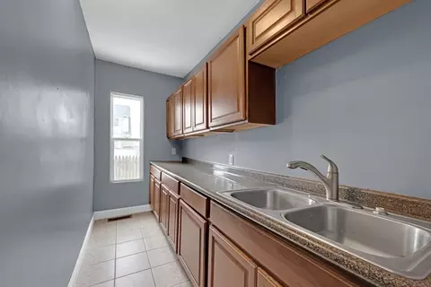 31 Boardman St, Worcester, MA 01606 photo 12