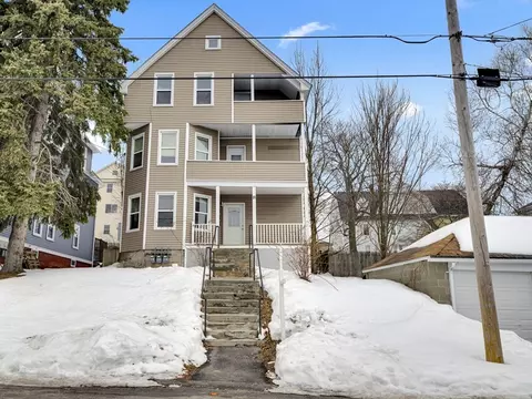 31 Boardman St, Worcester, MA 01606