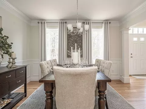 Dining - 678 Pine St, Raynham, MA 02767 photo 3 of 4