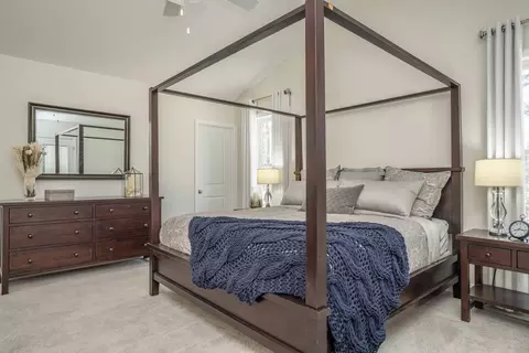 Bedroom - 678 Pine St, Raynham, MA 02767 photo 4 of 5