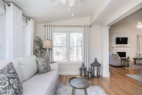 Entry Way - 678 Pine St, Raynham, MA 02767 photo 4 of 4