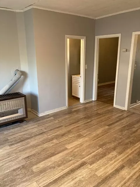 94 Snell St, Fall River, MA 02721 photo 6