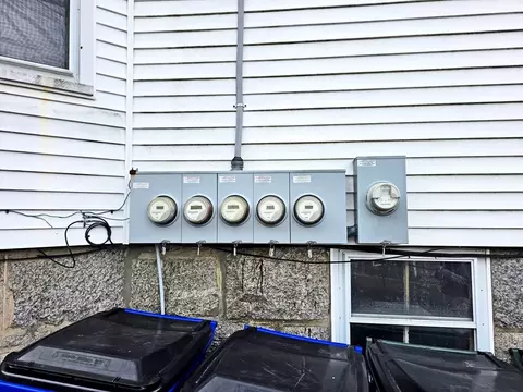 150 Forest St, Fall River, MA 02720 photo 2