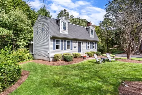 75 Jordan Rd, Franklin, MA 02038