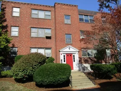 103 Nahant St #4, Lynn, MA 01902