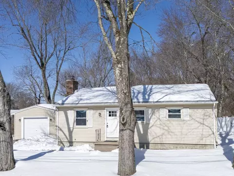 24 Wands, Springfield, MA 01118