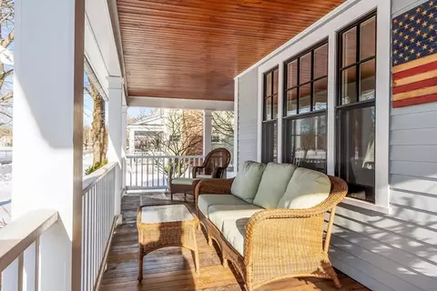 Exterior - 165 Everett St, Concord, MA 01742 photo 3 of 7