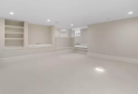Living - 165 Everett St, Concord, MA 01742 photo 3 of 3