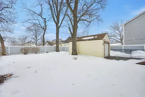 Exterior - 33 Drexel St, Springfield, MA 01104 photo 4 of 4