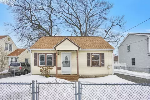 Exterior - 33 Drexel St, Springfield, MA 01104 photo 2 of 4