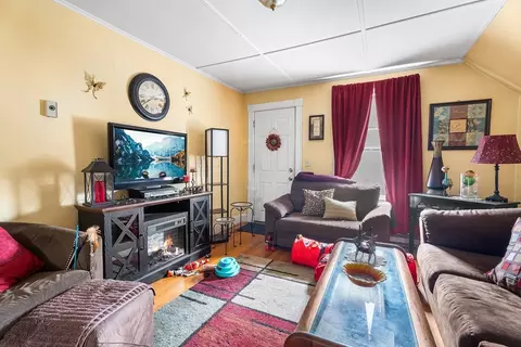 Living - 21 4th St, Attleboro, MA 02703 photo 3 of 3