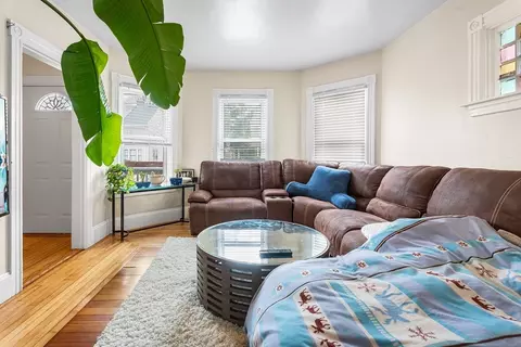 Living - 21 4th St, Attleboro, MA 02703 photo 1 of 3