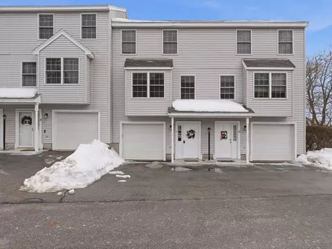 57 Wannalancit St #11, Lowell, MA 01854