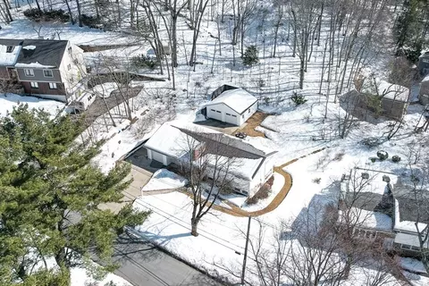 12 Thornberry Rd, Winchester, MA 01890