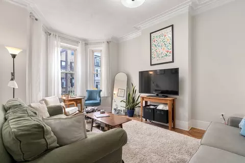 564 E 5th St, Boston, MA 02127 photo 3