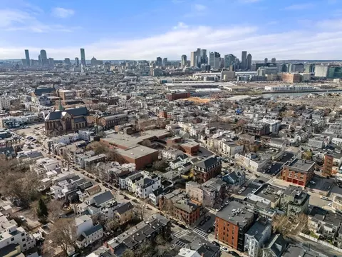564 E 5th St, Boston, MA 02127 photo 30