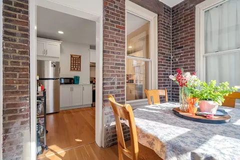 564 E 5th St, Boston, MA 02127 photo 11