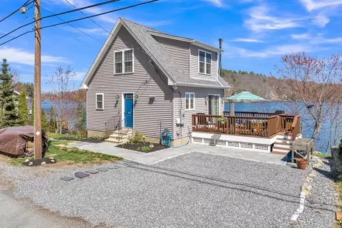 864 South Rd, Ashby, MA 01431