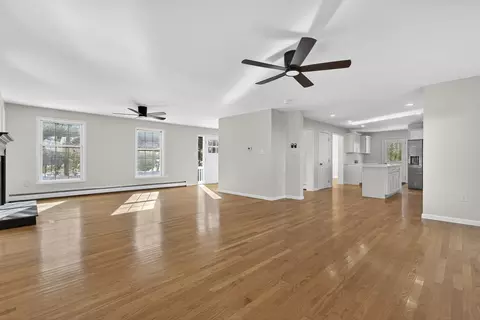 Living - 159 Pine St, Manchester, MA 01944 photo 5 of 5