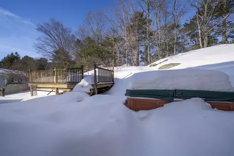Exterior - 159 Pine St, Manchester, MA 01944 photo 5 of 7