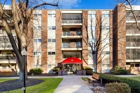 64 Main St #24B, Stoneham, MA 02180