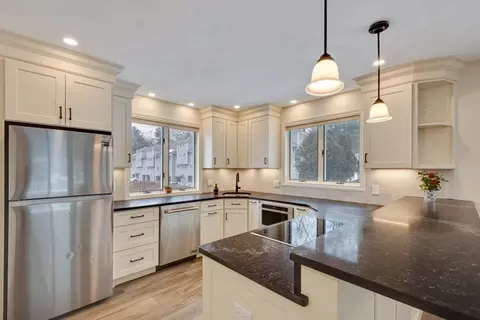 801 Sherwood Forest Ln #801, Saugus, MA 01906