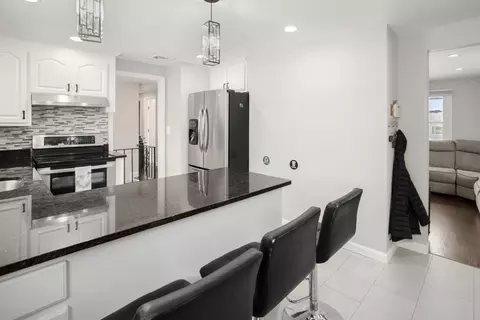 51 Spring St, Stoneham, MA 02180 photo 7