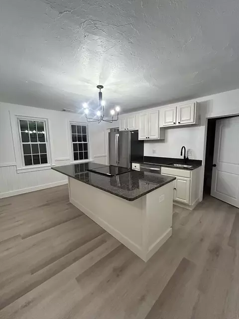 404 High St, Webster, MA 01570 photo 7