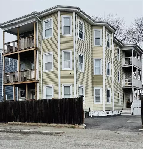 29 Park St, Brockton, MA 02301
