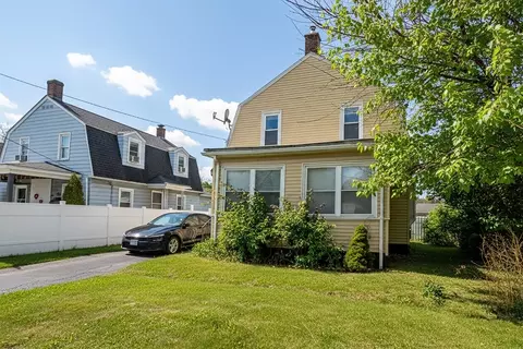 28 Porter St, Springfield, MA 01104 photo 2