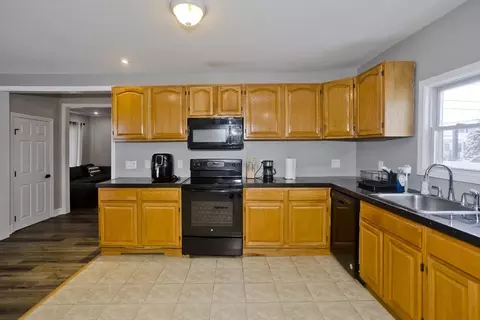 28 Porter St, Springfield, MA 01104 photo 18