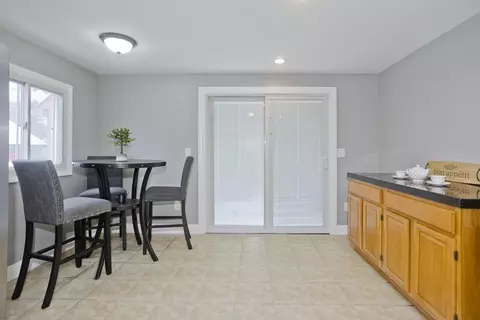 28 Porter St, Springfield, MA 01104 photo 15