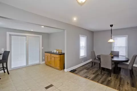 28 Porter St, Springfield, MA 01104 photo 16