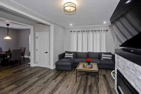 28 Porter St, Springfield, MA 01104 photo 8
