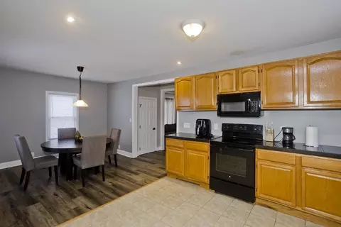 28 Porter St, Springfield, MA 01104 photo 17