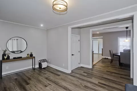 28 Porter St, Springfield, MA 01104 photo 7